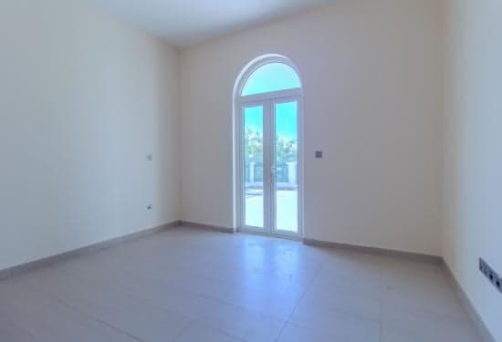 4 Bedroom Villa For Rent Jumeirah Business Centre 3 Lp38463 E85b1b115375c80.jpg