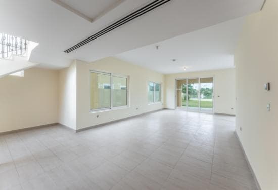 4 Bedroom Villa For Rent Jumeirah Business Centre 3 Lp39360 252228a168e5fc00.jpg