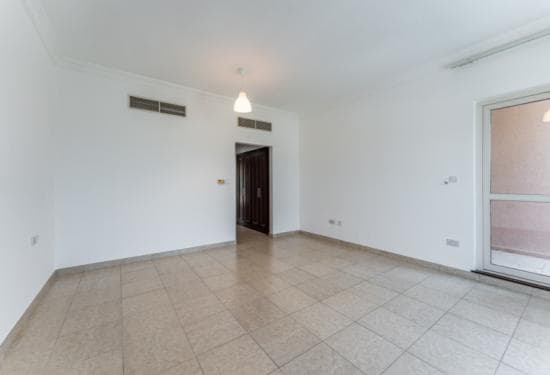 5 Bedroom Villa For Rent Al Thamam 35 Lp36218 1dd2971a37240e00.jpg