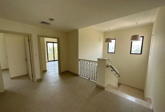5 Bedroom Villa For Rent Building B Lp39702 E49f2b39ac17380.jpg