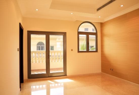 5 Bedroom Villa For Sale Al Reem 2 Lp37355 1a108711e9720700.jpg