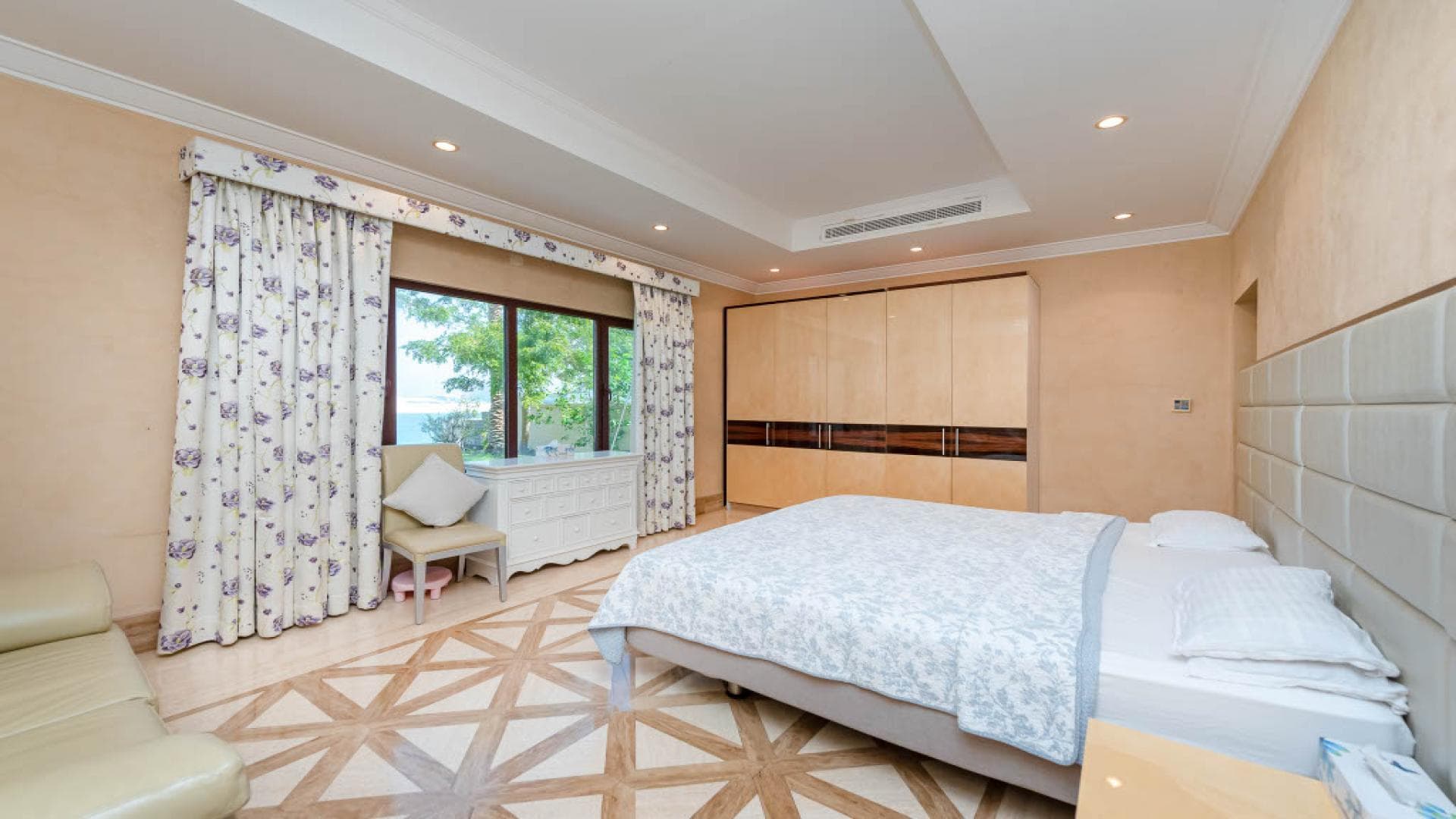 6 Bedroom Villa For Sale Al Reem 2 Lp35980 Efc12a917ecb800.jpg