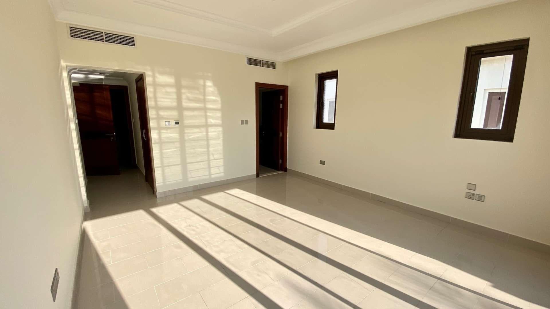 6 Bedroom Villa For Sale Aseel Lp37478 1fbeef8f8dbd4600.jpg