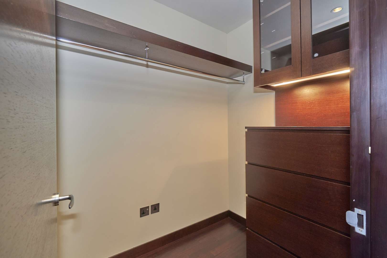  Bedroom Apartment For Rent Burj Khalifa Area Lp07473 1f5bdf8380241100.jpg