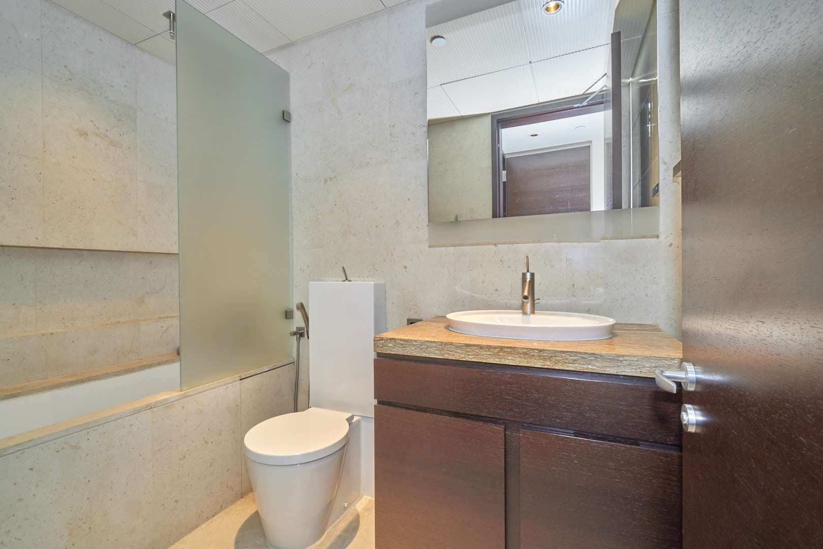  Bedroom Apartment For Rent Burj Khalifa Area Lp07473 C1471a809391780.jpg