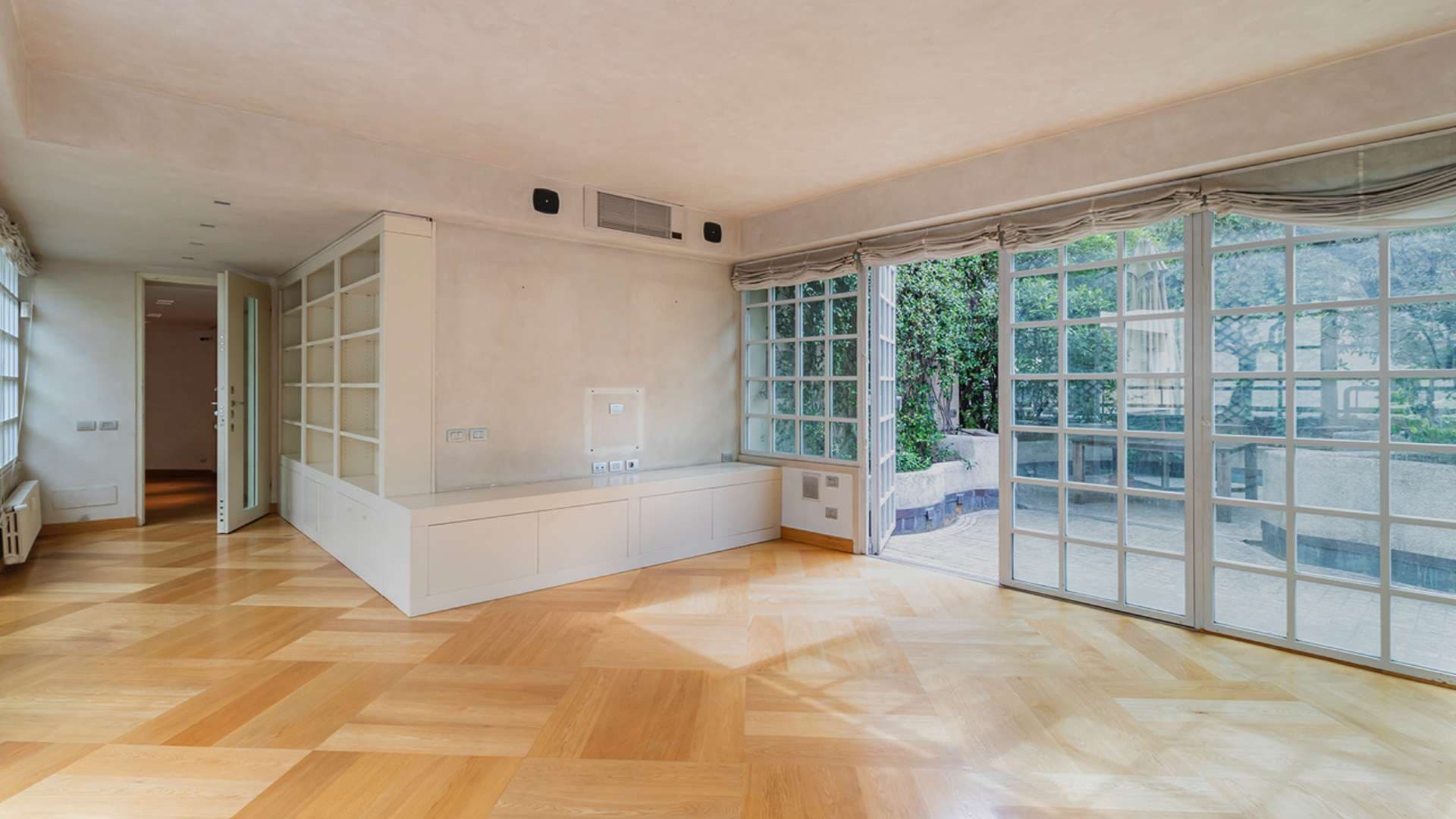  Bedroom Villa For Sale Via Serbelloni Lp11991 F9295df4add3e80.jpg