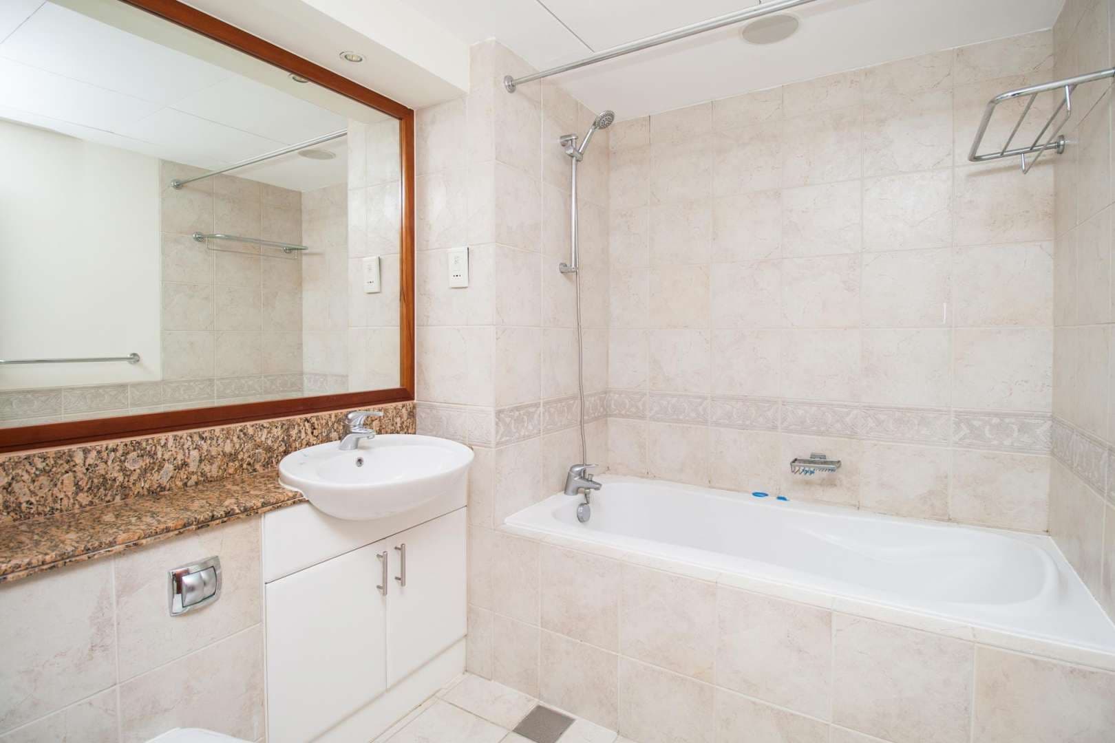 1 Bedroom Apartment For Rent Al Murjan Lp05363 20767db8938bc600.jpg