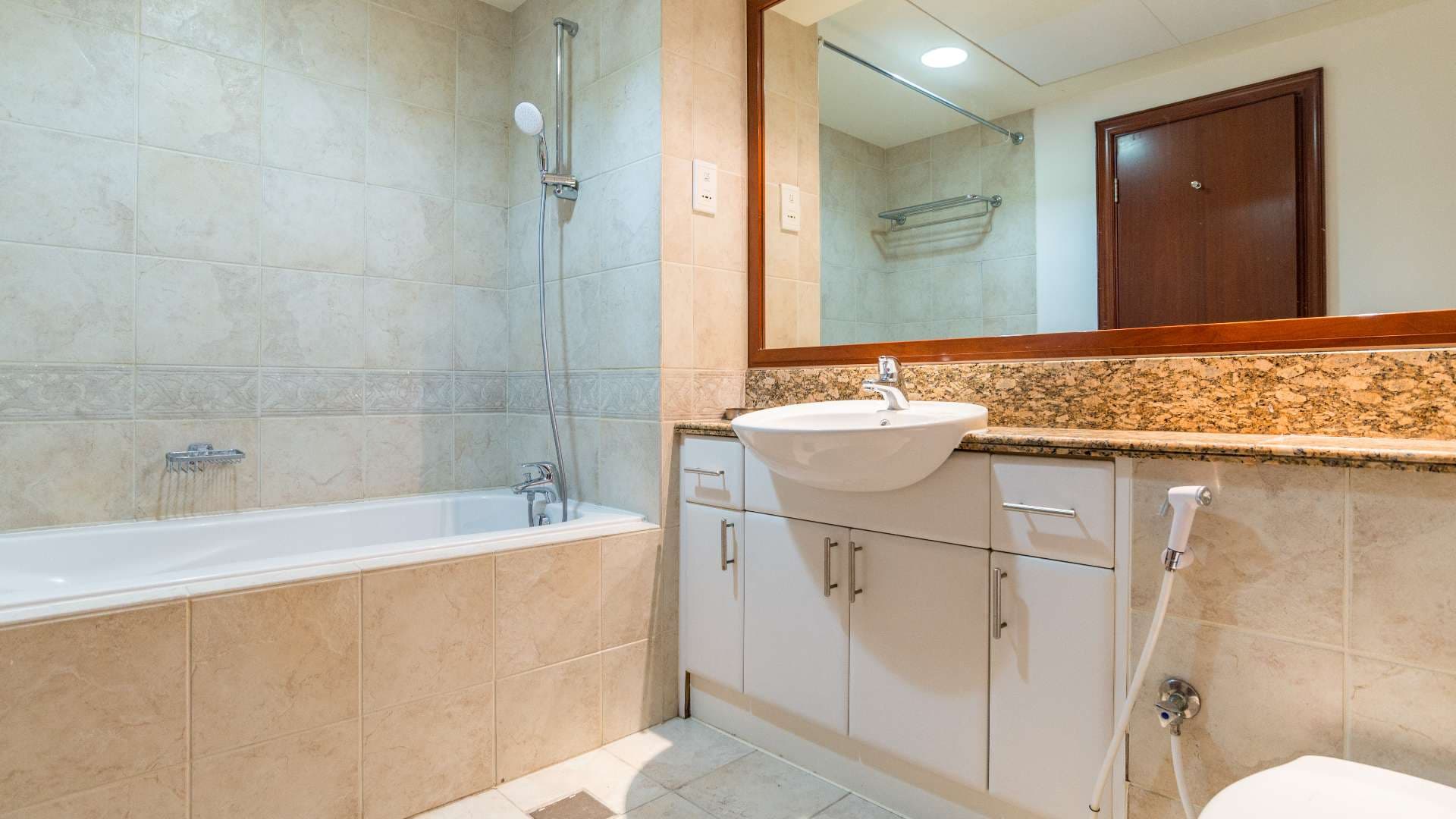 1 Bedroom Apartment For Rent Al Murjan Lp07450 147a0e34dfcf9500.jpg