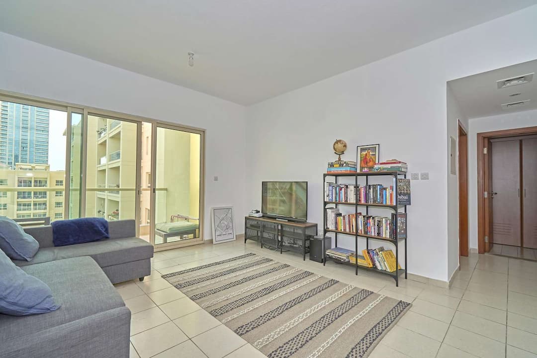 1 Bedroom Apartment For Rent Al Thayyal Lp06889 8d3897e93f61d00.jpg