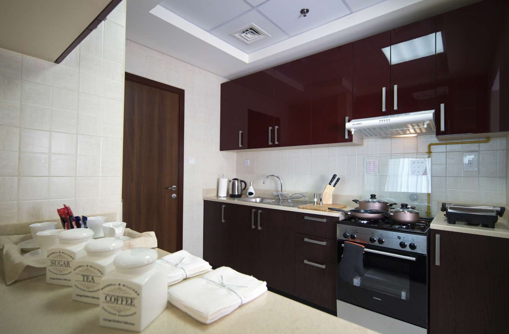 1 Bedroom Apartment For Rent Barcelo Residences Lp10858 26dbaf653dc66200.jpg