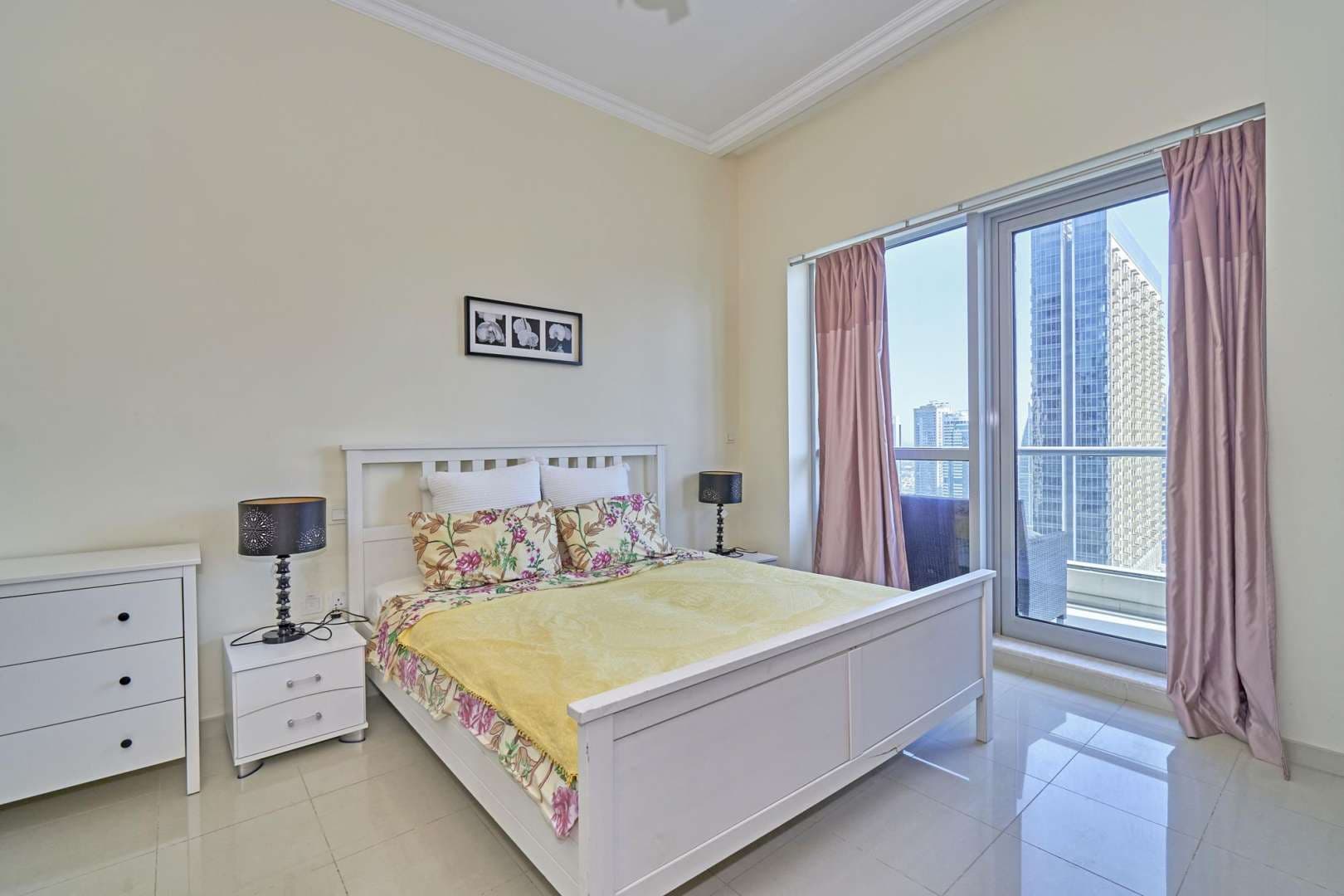 1 Bedroom Apartment For Rent Bay Central Tower Lp05723 2092254b1b68ee00.jpg