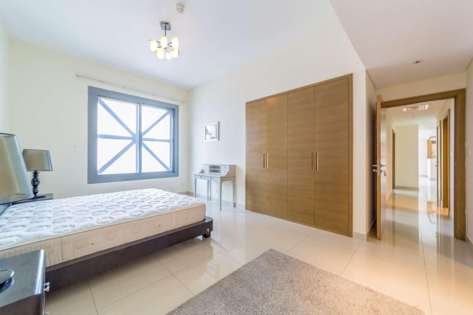 1 Bedroom Apartment For Rent Claren Tower Lp05109 163d9e1960151500.jpg
