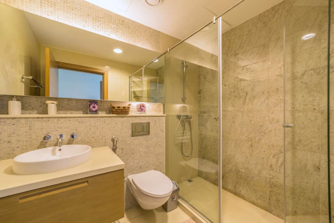 1 Bedroom Apartment For Rent Claren Tower Lp05109 24a10aa1d1b11000.jpg