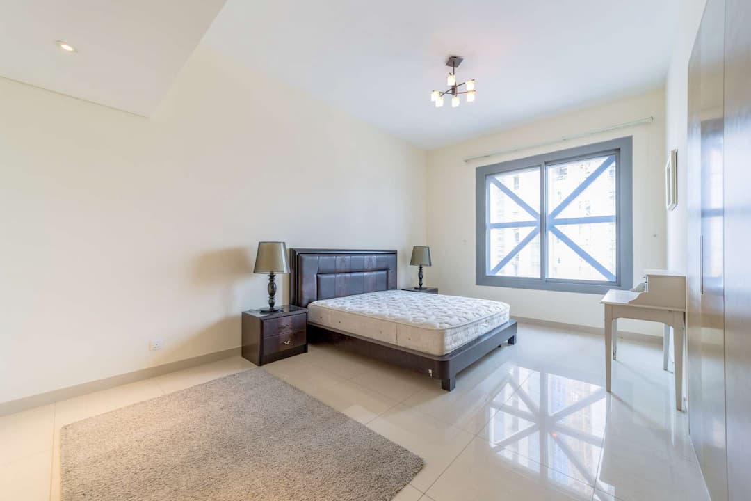 1 Bedroom Apartment For Rent Claren Tower Lp05109 9b35e410adc2a00.jpg
