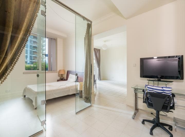 1 Bedroom Apartment For Rent Emaar 6 Towers Lp15764 1dc97e7624a0e500.jpg
