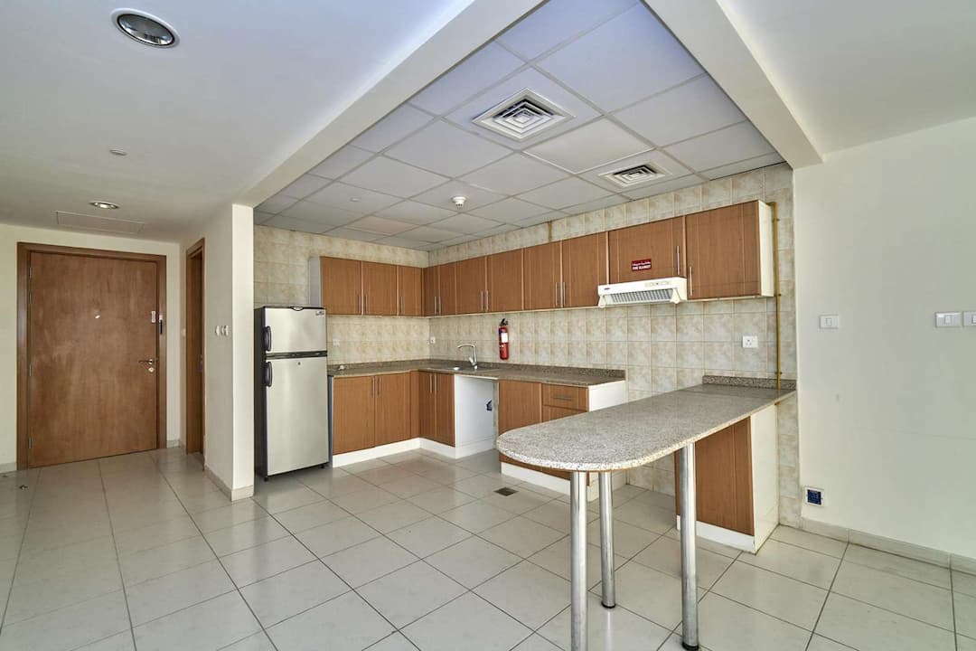 1 Bedroom Apartment For Rent Emirates Garden Lp06189 2daa913c9d504a00.jpg