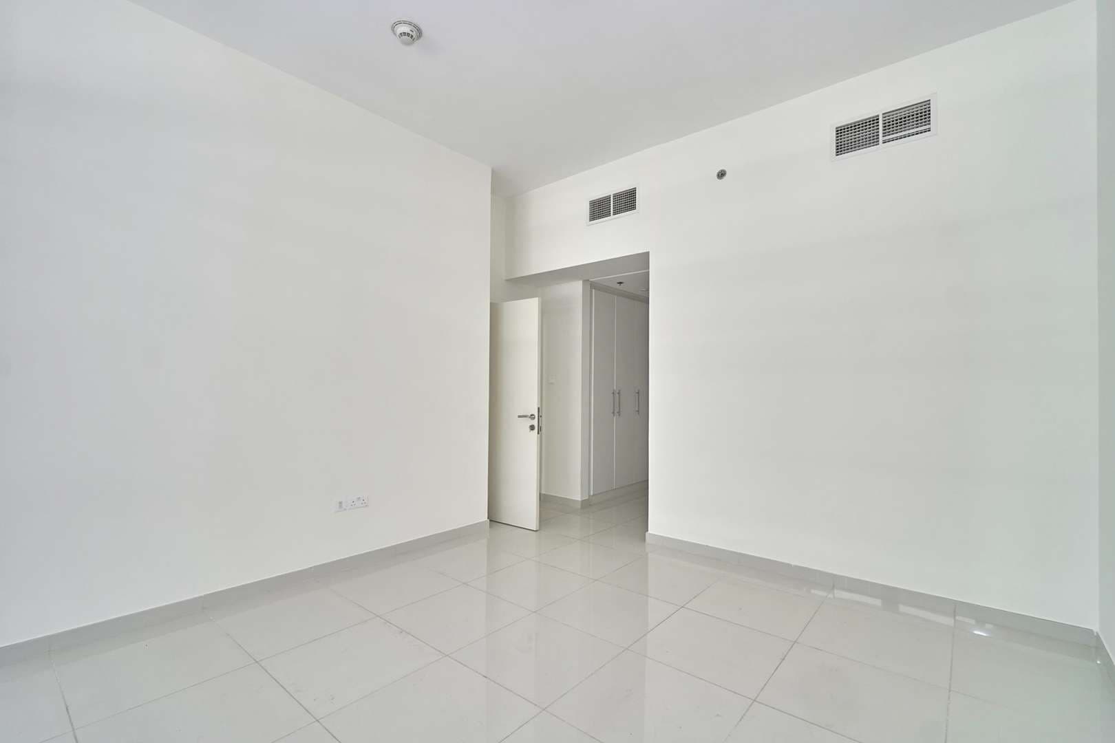 1 Bedroom Apartment For Rent Golf Vista Lp05946 528c5cc389a4340.jpg