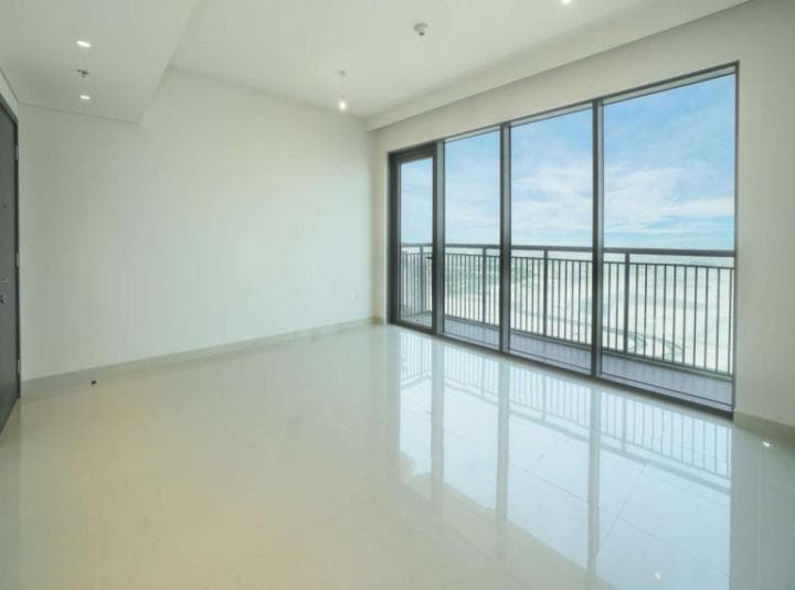 1 Bedroom Apartment For Rent Harbour Views 1 Lp09565 2013e01c1a2e3200.jpg