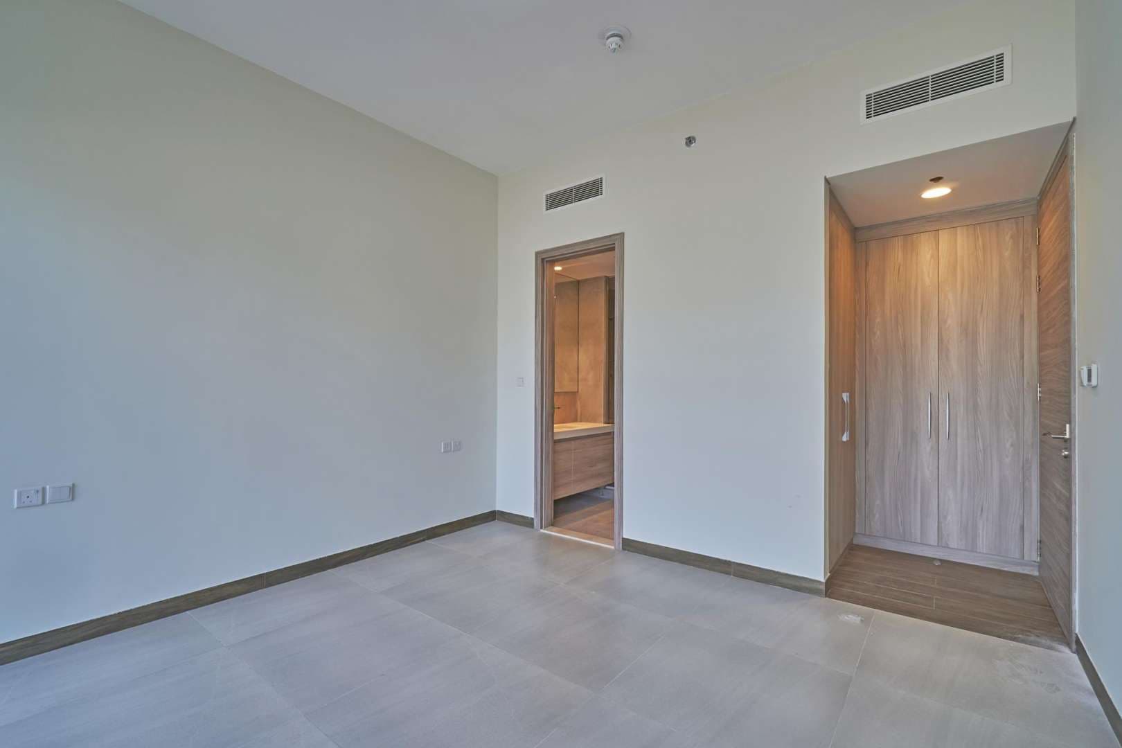 1 Bedroom Apartment For Rent Sol Bay Lp05341 2c4ea84459f41a00.jpg