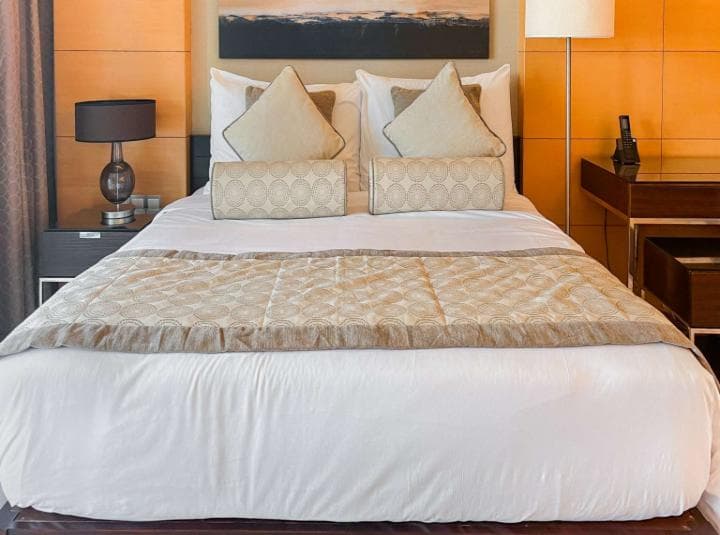 1 Bedroom Apartment For Rent The Address Dubai Mall Lp11897 23a0d54eca166a00.jpg