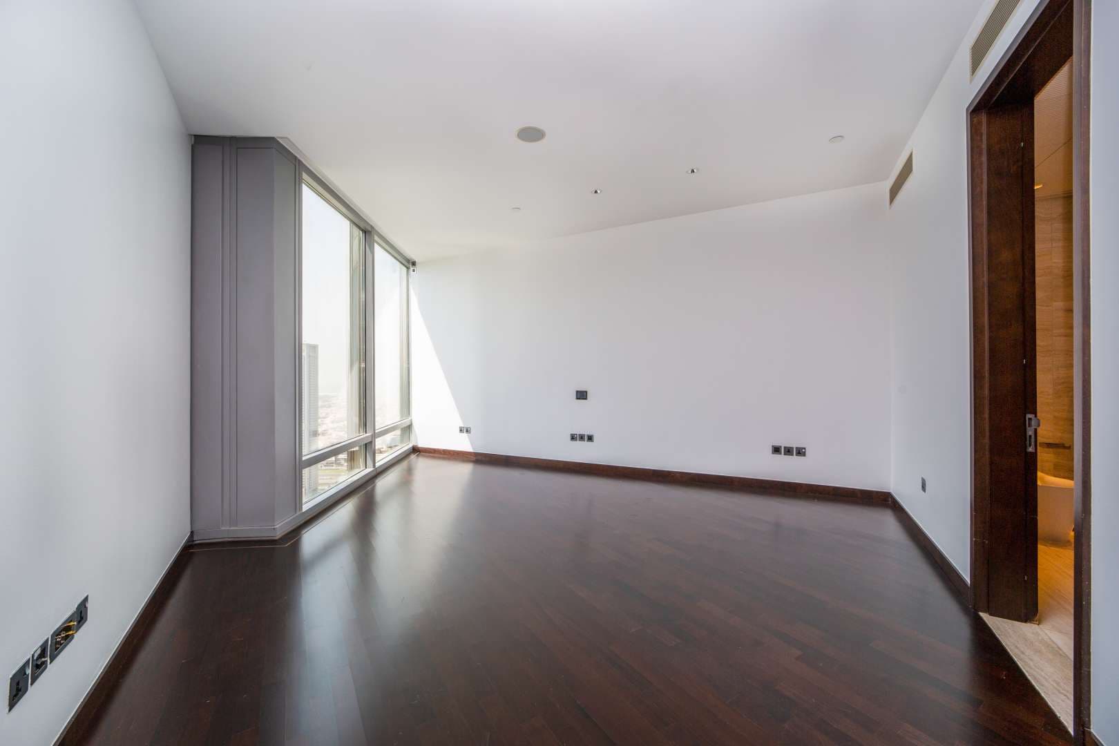 1 Bedroom Apartment For Sale Burj Khalifa Lp05556 86b14fe0dfe3580.jpg