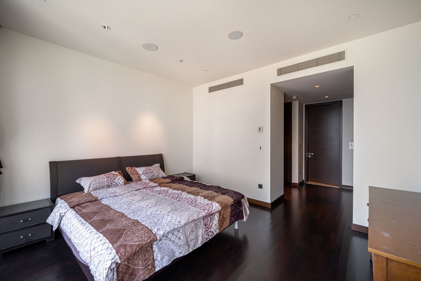 1 Bedroom Apartment For Sale Burj Khalifa Area Lp10415 2ec326d93f296800.jpg