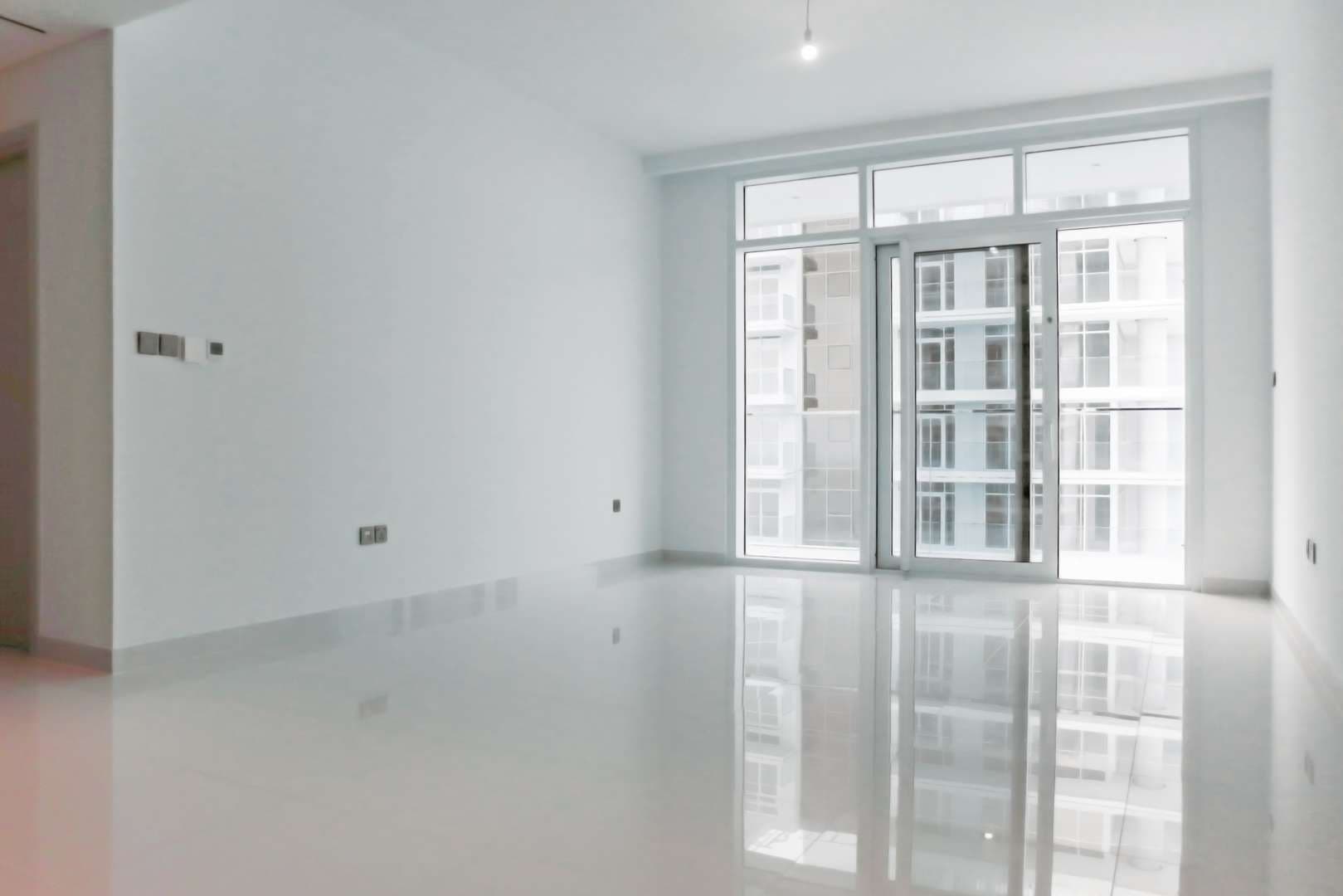 1 Bedroom Apartment For Sale Emaar Beachfront Lp10389 2b48a159c0e20a00.jpg