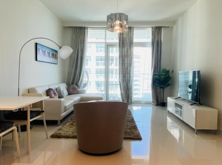 1 Bedroom Apartment For Short Term Emaar Beachfront Lp11492 6648f841d0e1180.jpg