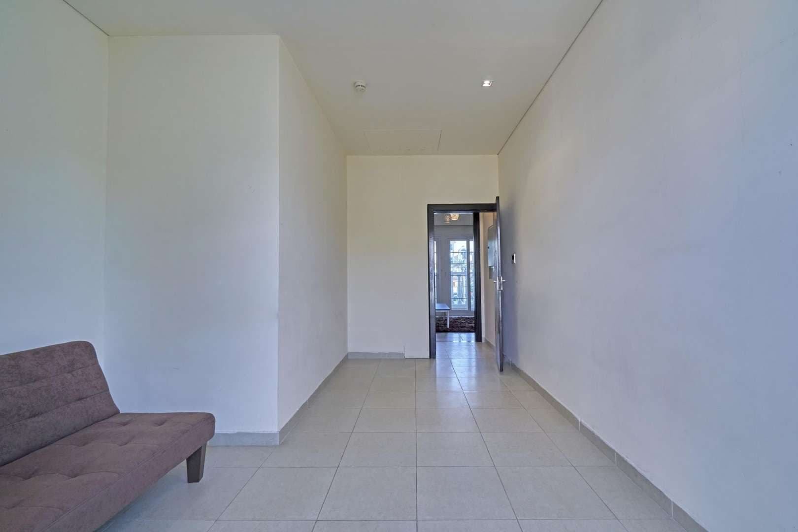 1 Bedroom Townhouse For Rent Nakheel Townhouses Lp05422 F8f9537a3f7ae00.jpg