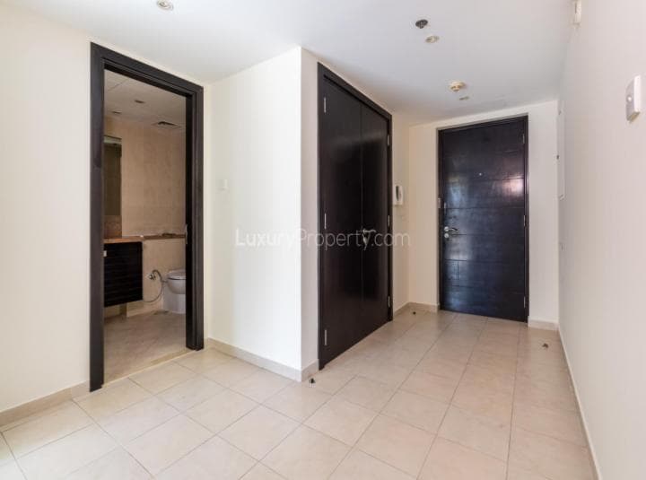 2 Bedroom  For Rent Al Habtoor Tower Lp16577 1dfa4a75ae3c230.jpg