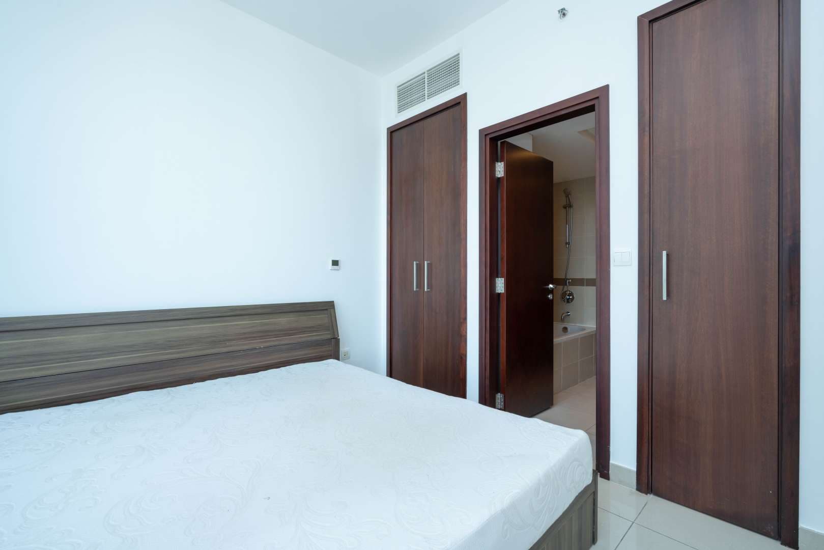 2 Bedroom Apartment For Rent 29 Burj Boulevard Lp05029 20fbedcd260a6e00.jpg