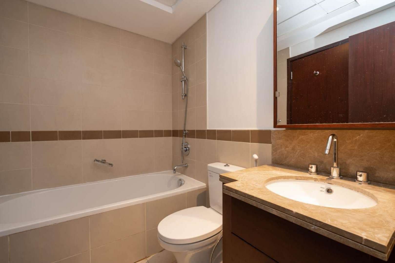 2 Bedroom Apartment For Rent 29 Burj Boulevard Lp05058 1c093be06cfea200.jpg