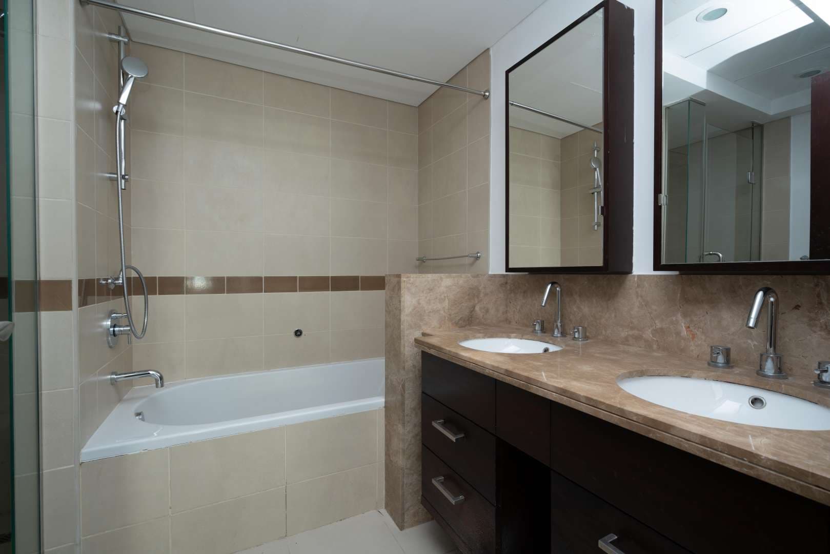 2 Bedroom Apartment For Rent 29 Burj Boulevard Lp08889 212de8c83ab77e00.jpg