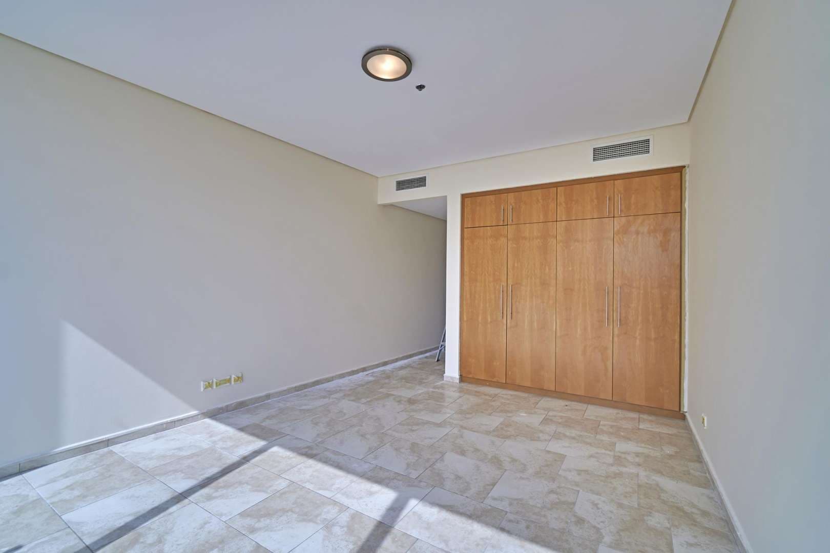 2 Bedroom Apartment For Rent Al Fattan Marine Tower Lp05664 22eb663cd38a7c00.jpg