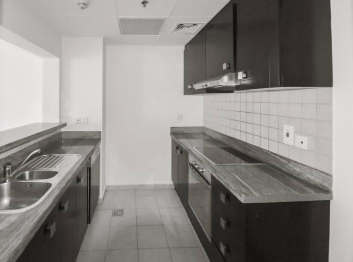 2 Bedroom Apartment For Rent Al Habtoor Tower Lp11383 1487054e59284200.jpg