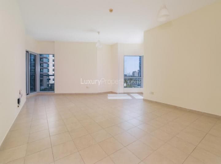 2 Bedroom Apartment For Rent Al Habtoor Tower Lp16576 30cab65f27172e00.jpg