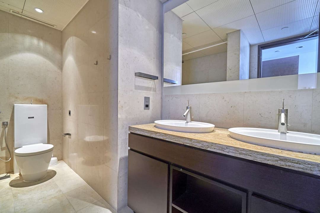 2 Bedroom Apartment For Rent Burj Khalifa Lp05976 17de5114c119ae00.jpg