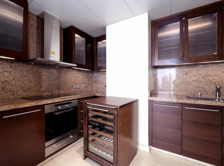 2 Bedroom Apartment For Rent Burj Khalifa Area Lp20239 1612b1349fb7e000.jpg