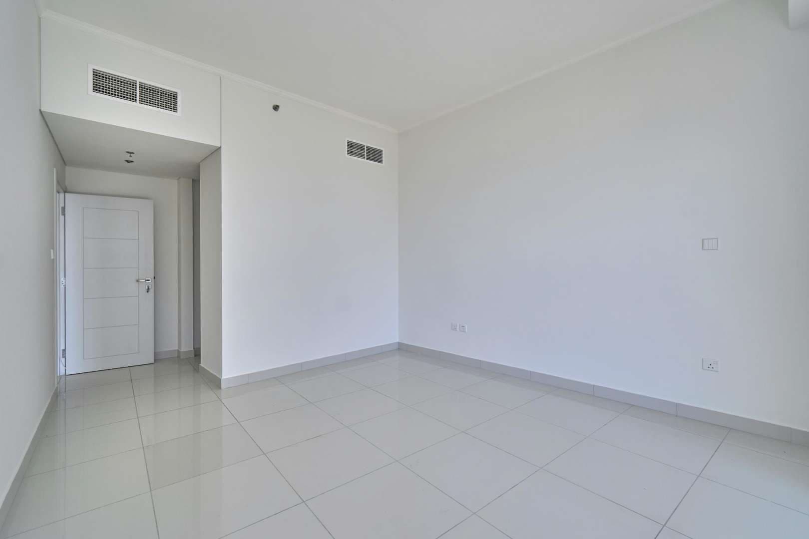 2 Bedroom Apartment For Rent Damac Heights Lp05719 1abda297eaa6e900.jpg