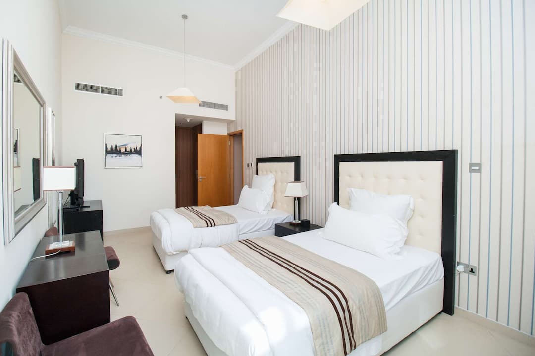 2 Bedroom Apartment For Rent Dorra Bay Lp04870 13fc879deb544200.jpg