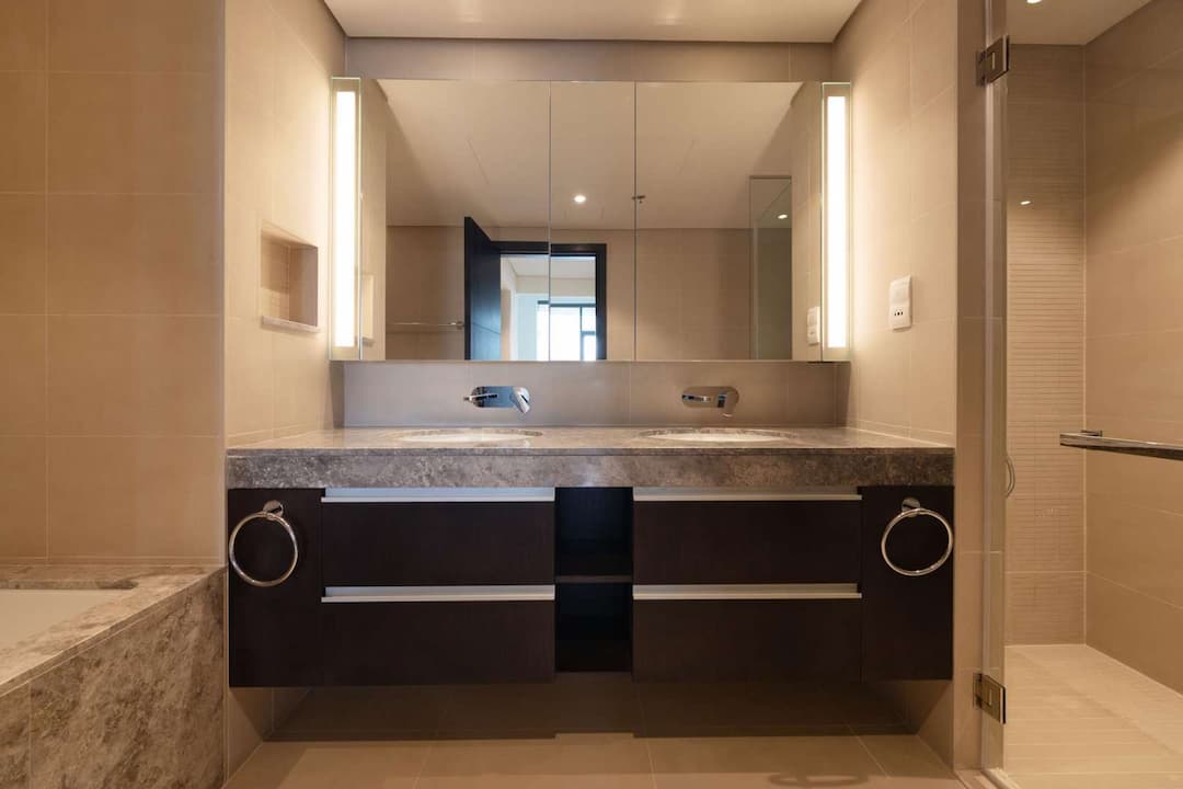 2 Bedroom Apartment For Rent Dubai Creek Residences Lp06293 5051fcc8b4eecc.jpg