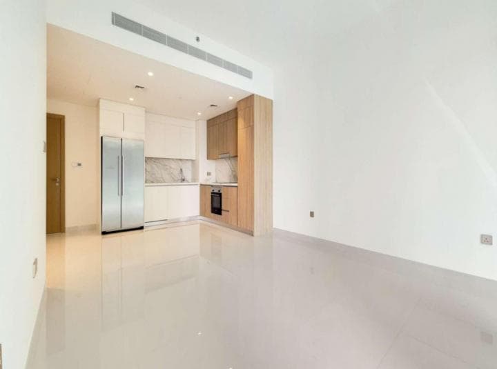 2 Bedroom Apartment For Rent Emaar Beachfront Lp13968 E5a1dd76806f500.jpg