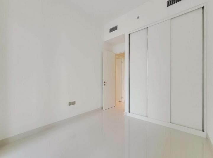 2 Bedroom Apartment For Rent Emaar Beachfront Lp14013 2aef6f80b2fca400.jpg