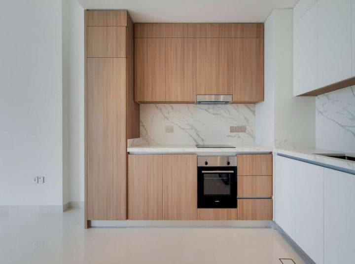 2 Bedroom Apartment For Rent Emaar Beachfront Lp14015 28295fba36fc720.jpg
