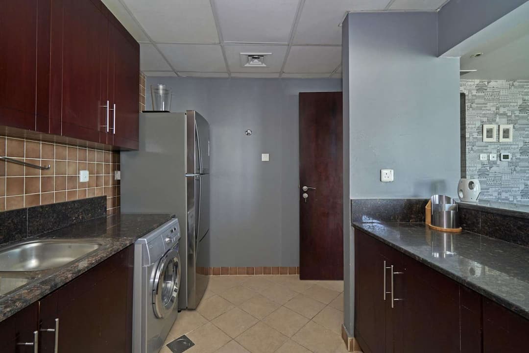 2 Bedroom Apartment For Rent Lake Shore Tower Lp05728 17f7fce313157c00.jpg
