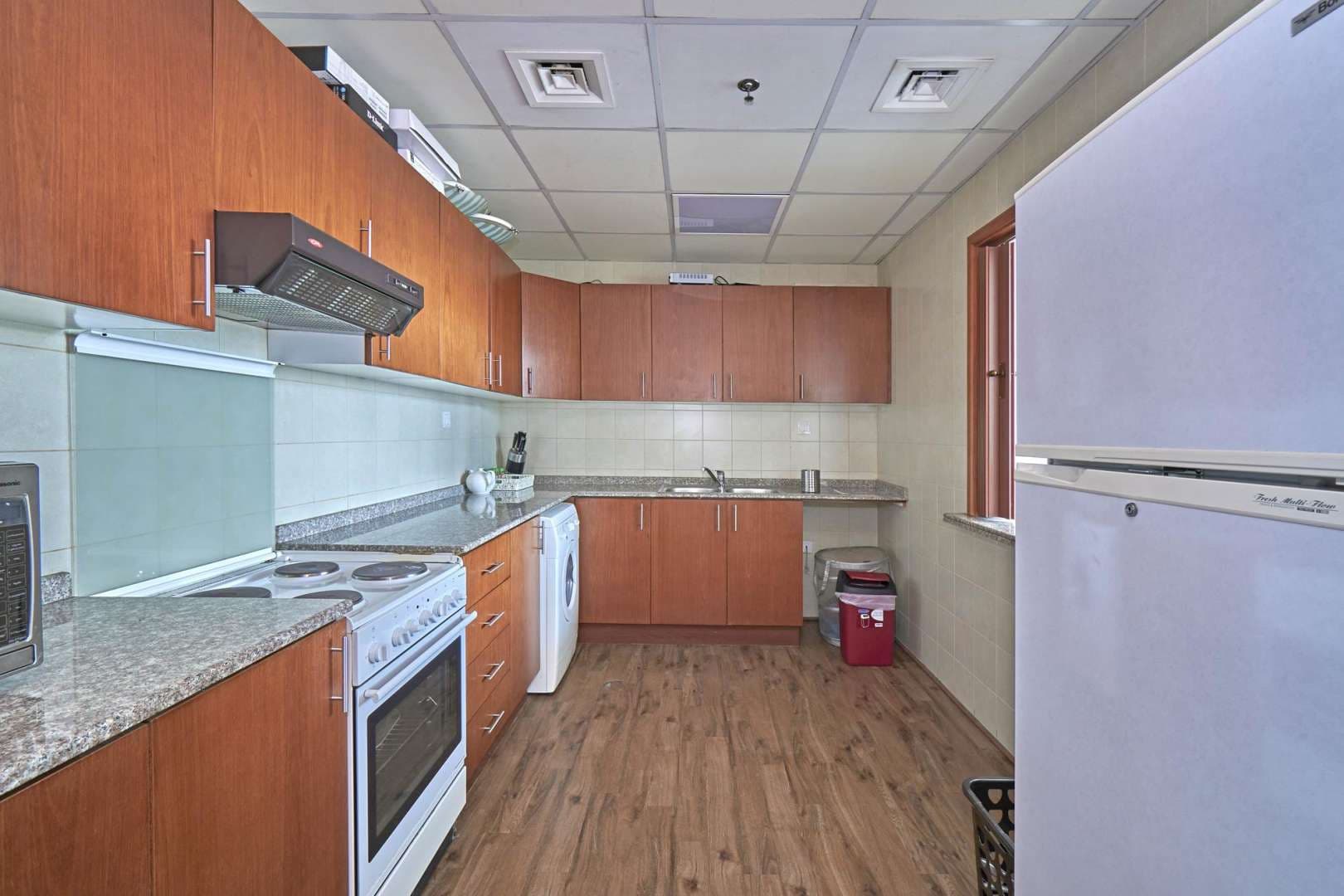 2 Bedroom Apartment For Rent Mag 218 Tower Lp05532 117dfcdb8615190.jpg