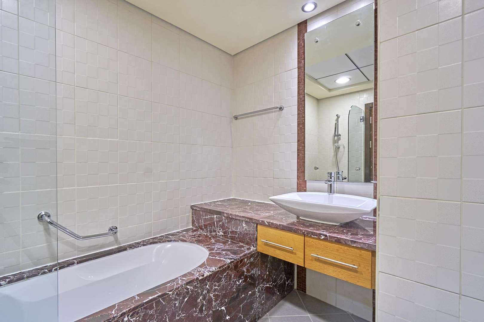 2 Bedroom Apartment For Rent Murjan Lp04925 13d46e138afa5000.jpg