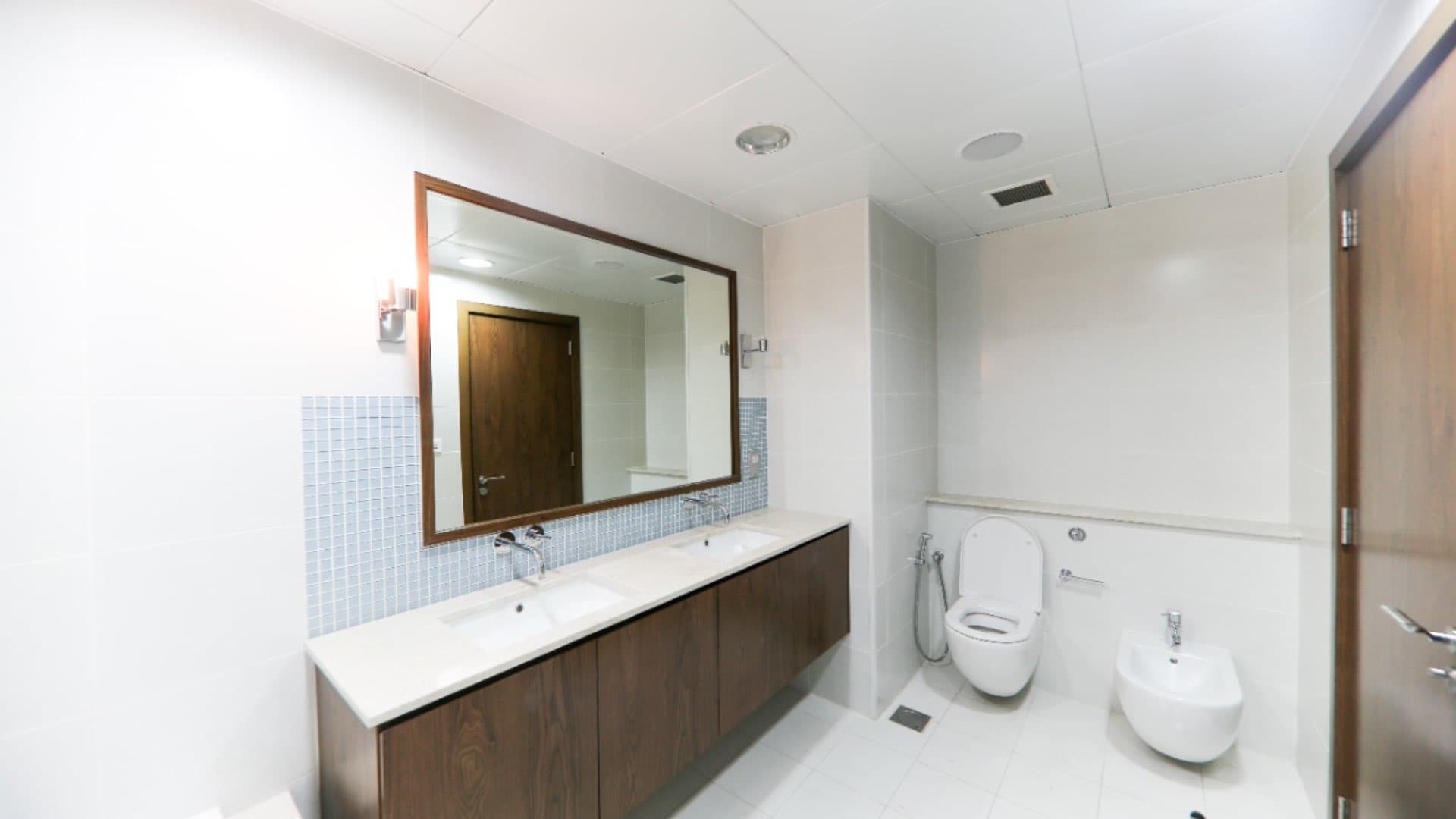 2 Bedroom Apartment For Rent Oceana Lp10812 448aac491216800.jpg