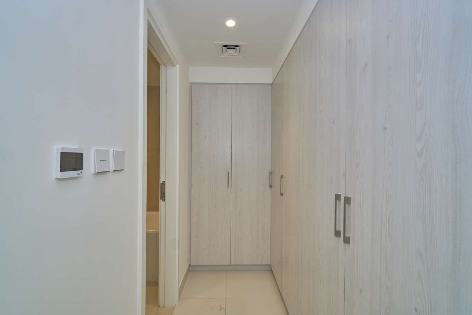 2 Bedroom Apartment For Rent Park Point Lp08887 Ee4380e8abeba00.jpg