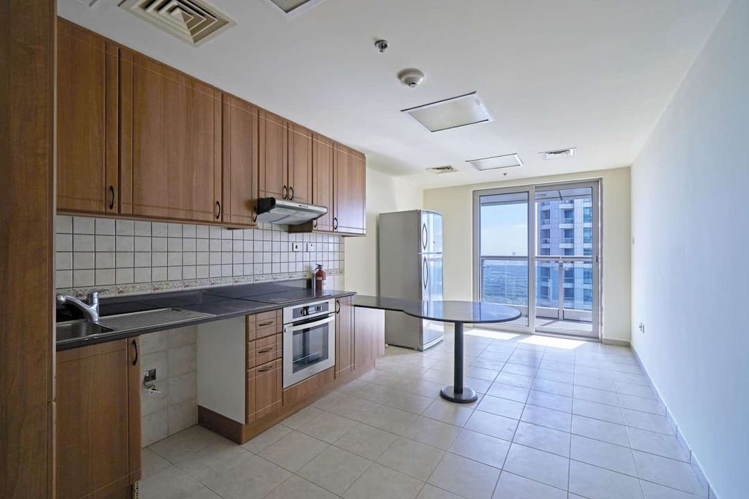 2 Bedroom Apartment For Rent Princess Tower Lp05671 72f65b62f696900.jpg